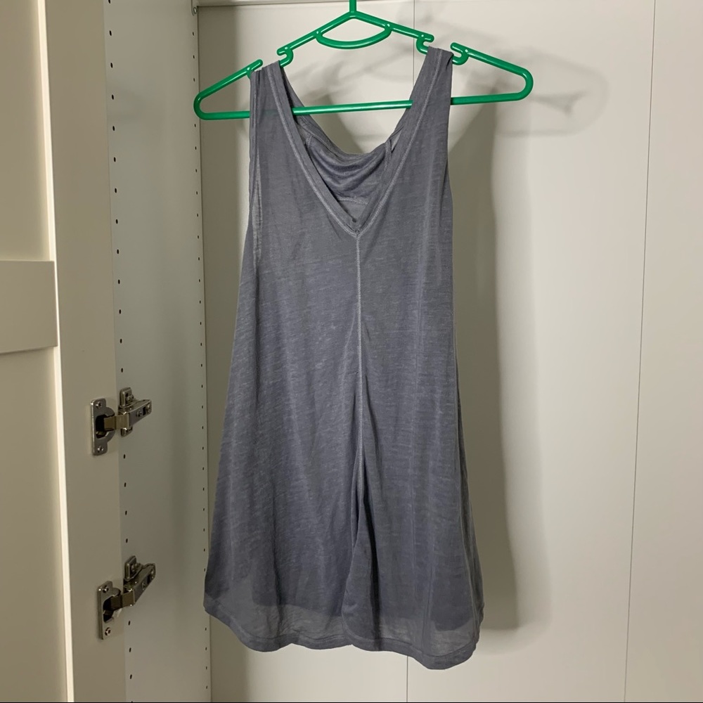 5/$25 Sale ☀️ Calvin Klein Semisheer Raw Hem Workout Tank